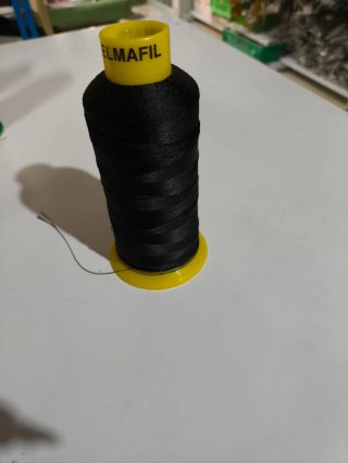 Lote 5 hilos para coser cuero (varios colores)