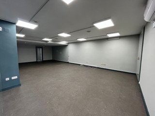 Oficina en venta en Eixample Nord – La Devesa en Girona