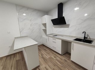 Casa adosada en venta en Petrer