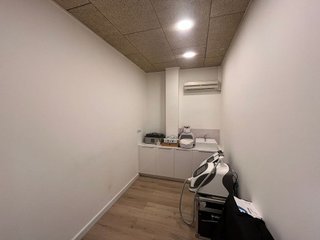 Local comercial en venta en Eixample Nord – La Devesa en Girona