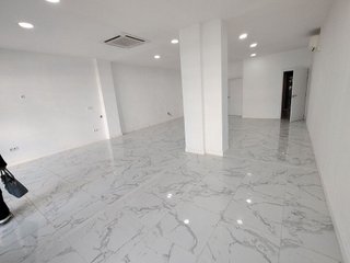 Bar en alquiler en El Centre en Esplugues de Llobregat