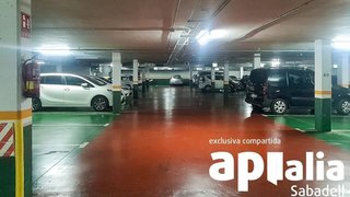 Garaje en venta en Centre en Sabadell