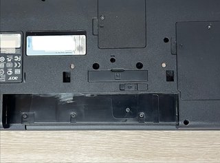 Acer Travelmate 6594G Portátil sin bateria