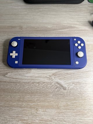 Nintendo Switch Lite Con Scatola e Custodia