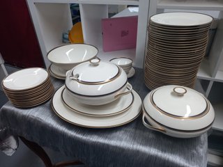 Set porcellana fine oro e bianco