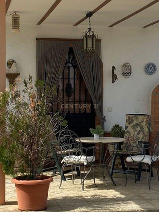 Chalet en alquiler en Guadix