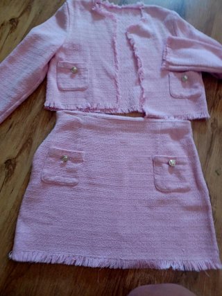 Completo giacca e minigonna rosa Modello "chanel"