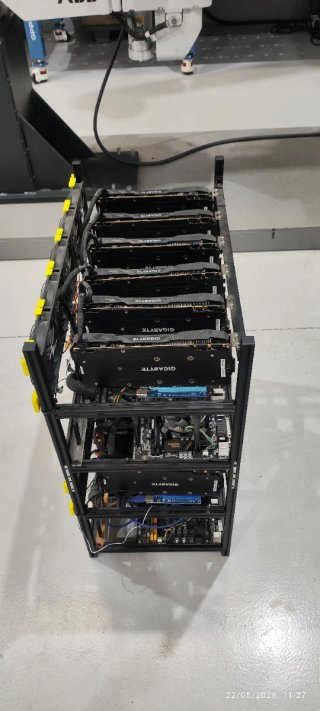 Rig Minería/IA/Diseño 3D - 11 GPUs GTX 1070 8GB