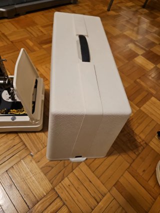 Máquina de coser Singer antigua