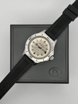 Vostok Amfibia 120849 automatico 2416B
