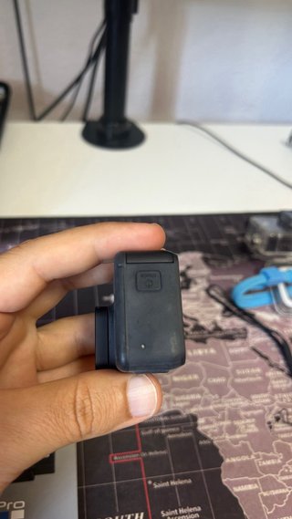 GoPro Hero 7 + Batería extra + Pack complementos