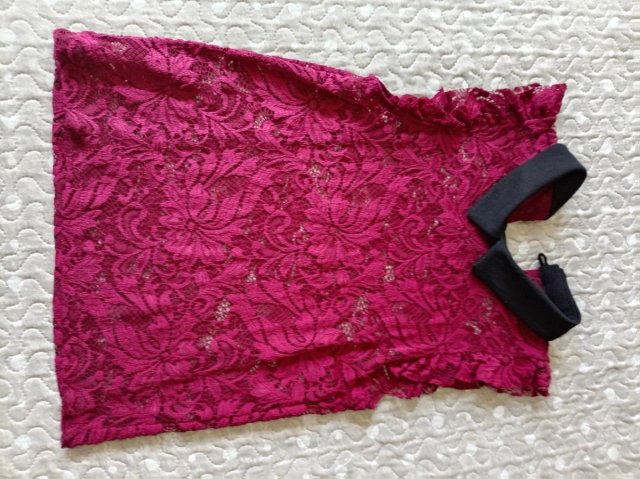 Camiseta calada mujer cuello bebé