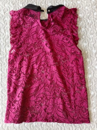 Camiseta calada mujer cuello bebé