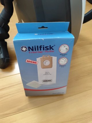 Aspirador Nilfisk con bolsas