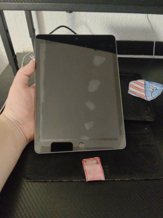 iPad 6ª Gen 32GB Plata con funda