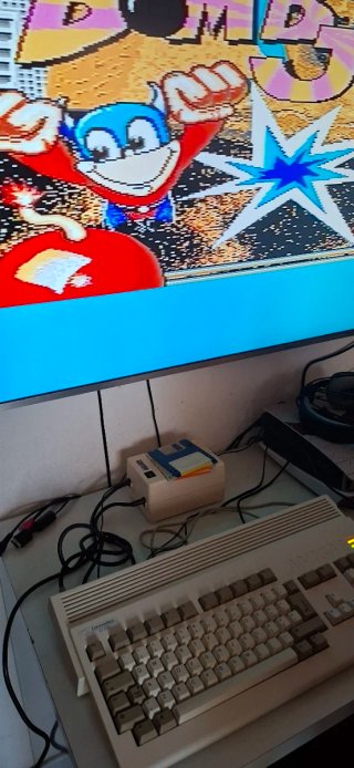 Commodore Amiga 1200 con 4 giochi