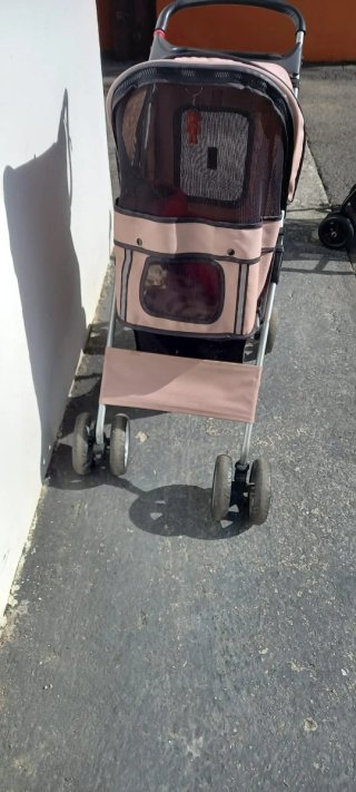 Cochecito para Perro Pequeño 80  euros ,muy poco