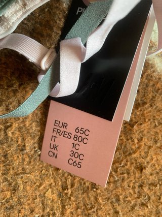 Sujetadores Push Up H&M Verde y Rosa