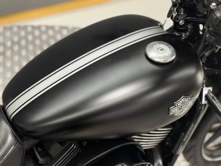HARLEY DAVIDSON STREET 750
