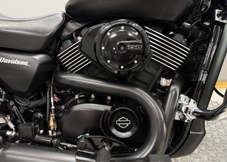 HARLEY DAVIDSON STREET 750