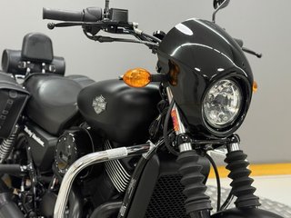 HARLEY DAVIDSON STREET 750