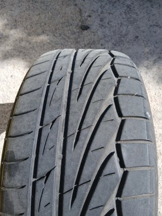 Neumático Toyo 225/45 R17 94W