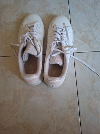Deportivas Adidas Blancas y Rosas