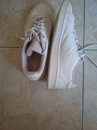 Deportivas Adidas Blancas y Rosas