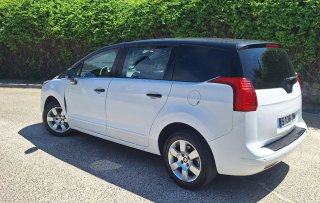 Peugeot 5008 2015