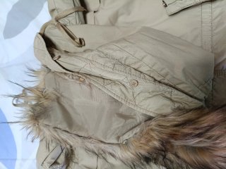 Cazadora de invierno Bershka beige