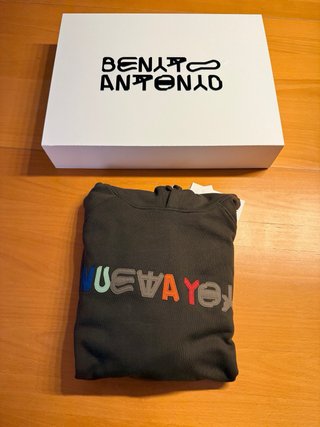 Sudadera Nuevayol Benito Antonio x Zara