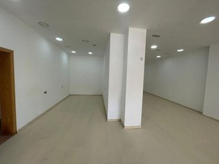 Local comercial en alquiler en Instituts - Universitat en Lleida