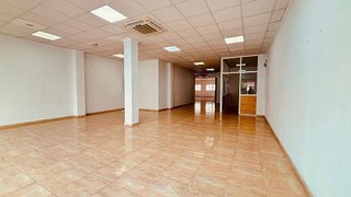 Local comercial en venta en La Banda - Campo de Fútbol en Chiclana de la Frontera
