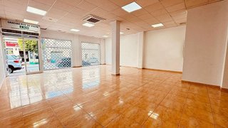 Local comercial en venta en La Banda - Campo de Fútbol en Chiclana de la Frontera
