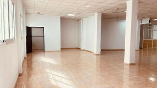 Local comercial en venta en La Banda - Campo de Fútbol en Chiclana de la Frontera