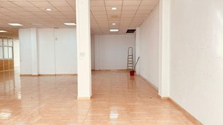 Local comercial en venta en La Banda - Campo de Fútbol en Chiclana de la Frontera