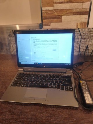 Portátil Tablet Fujitsu Stylistic Q775.