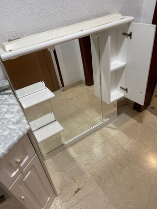 Mueble de baño mármol y madera