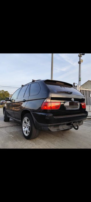BMW X5 2006 CON PEGATINA MEDIOAMBIENTAL!