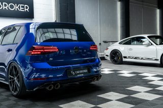 VOLKSWAGEN GOLF 7.5R *AKRAPOVIC*