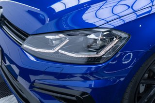 VOLKSWAGEN GOLF 7.5R *AKRAPOVIC*