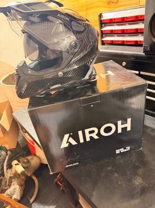 Casco Airoh Commander 2 Carbono