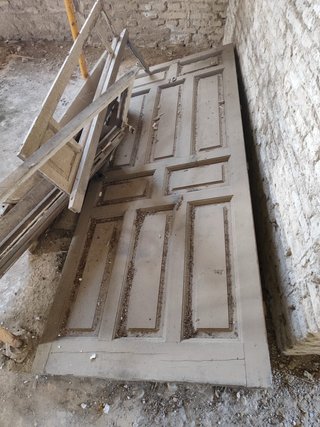 Puerta antigua madera maciza