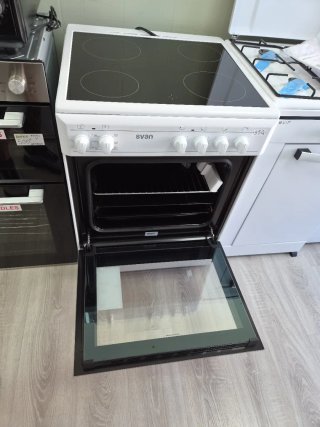 COCINA ELÉCTRICA SVAN VITROCERÁMICA 60CM