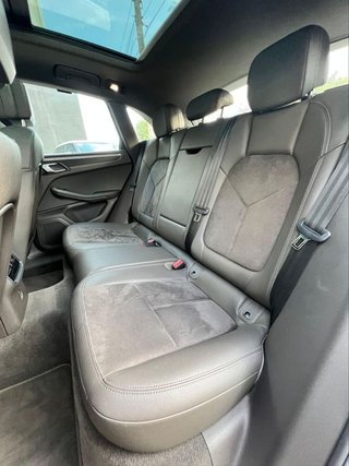 PORSCHE Macan Macan