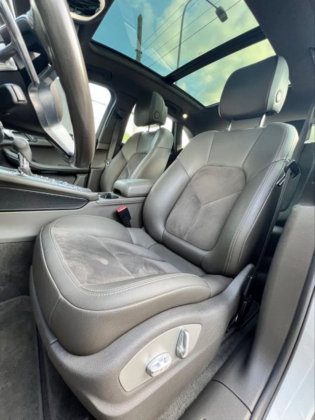 PORSCHE Macan Macan