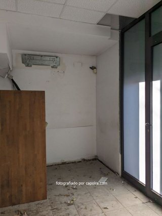 Local comercial en venta en El Camp de l'Arpa del Clot en Barcelona