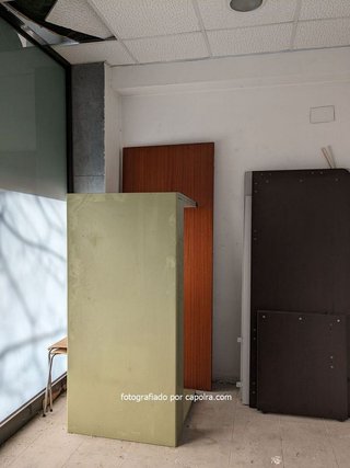 Local comercial en venta en El Camp de l'Arpa del Clot en Barcelona