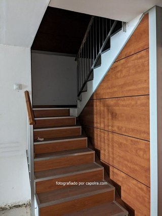 Local comercial en venta en El Camp de l'Arpa del Clot en Barcelona