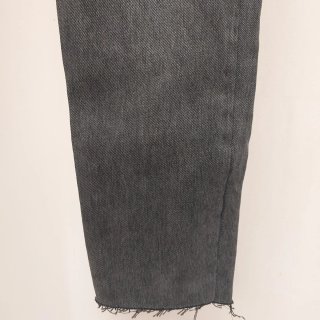 Pantalón vaquero gris Zara chica